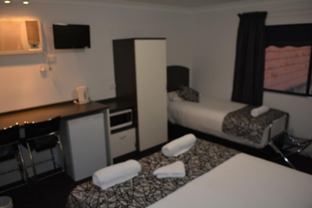 Alabaster Motor Inn Тарий Екстериор снимка
