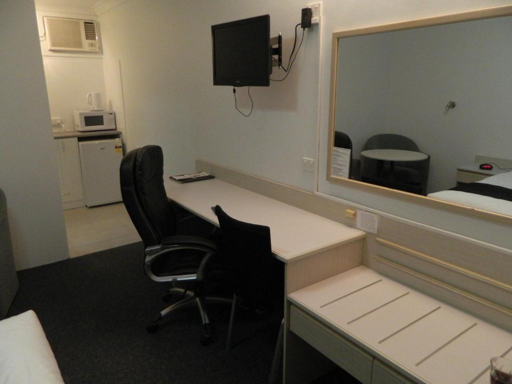 Alabaster Motor Inn Тарий Екстериор снимка