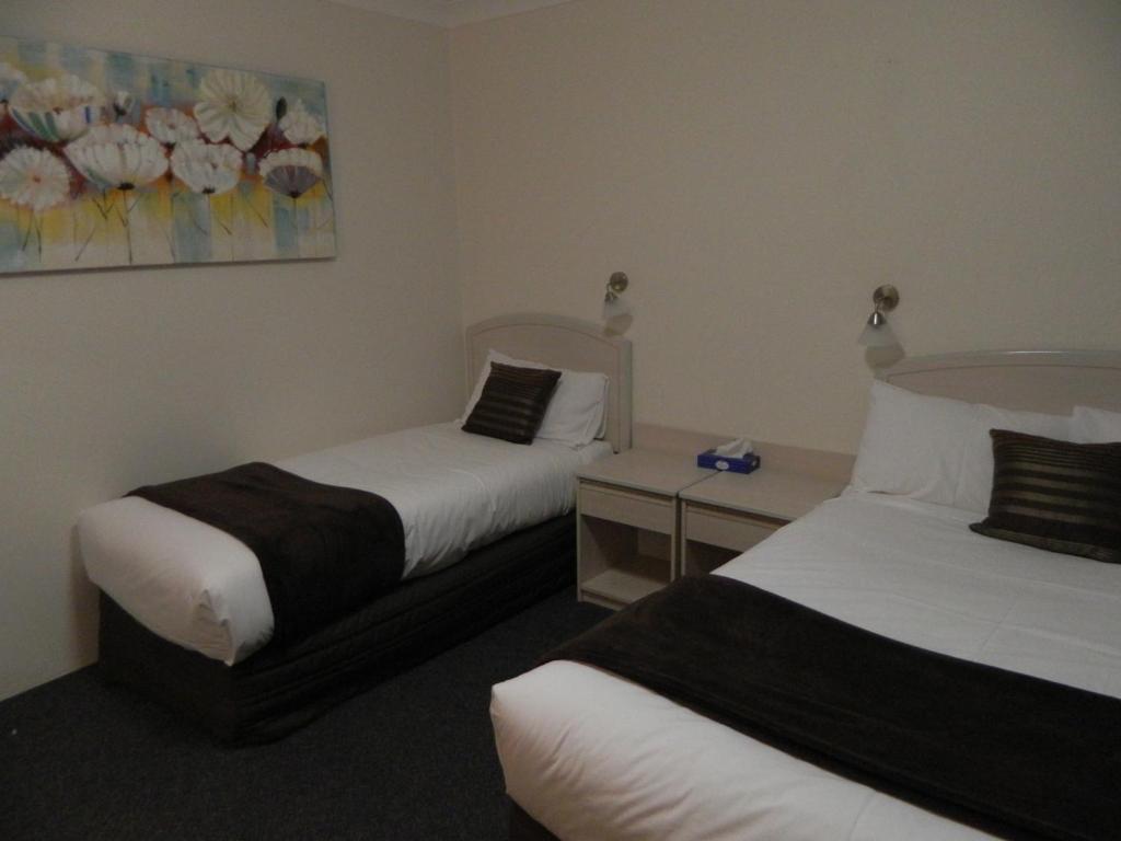 Alabaster Motor Inn Тарий Екстериор снимка