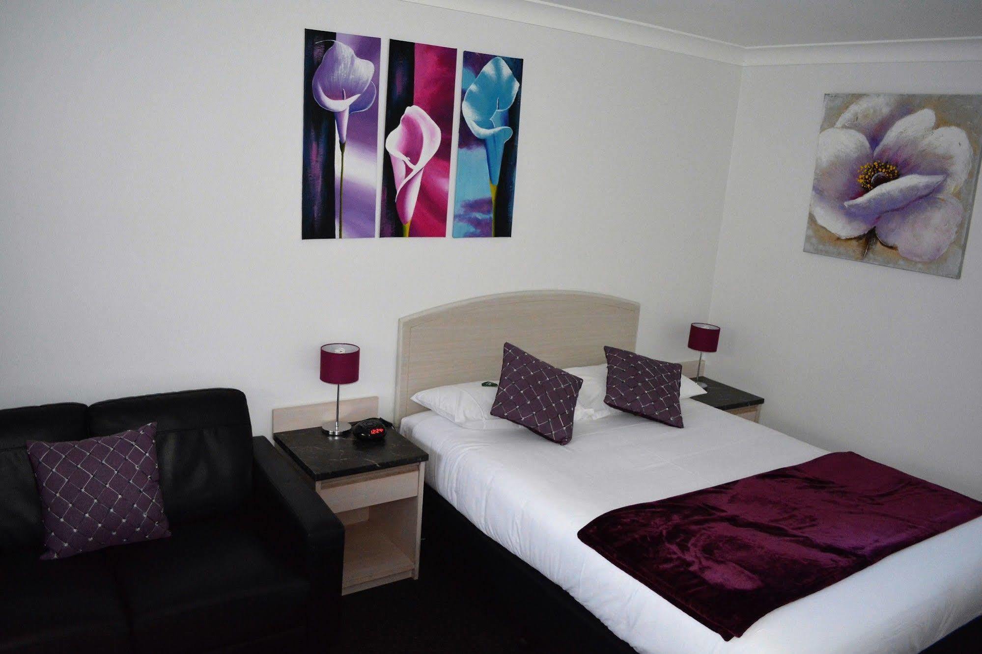 Alabaster Motor Inn Тарий Екстериор снимка