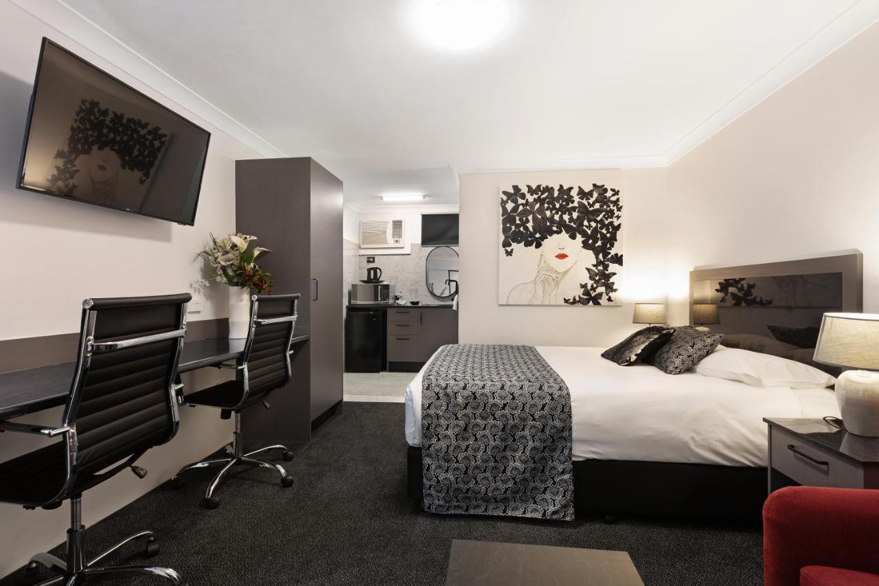 Alabaster Motor Inn Тарий Екстериор снимка