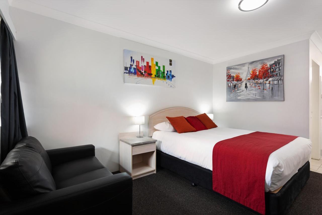 Alabaster Motor Inn Тарий Екстериор снимка